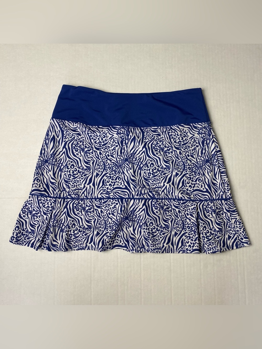 Birdies and Bows Active Skort Size Small Animal Print Pockets Pickleball Skirt